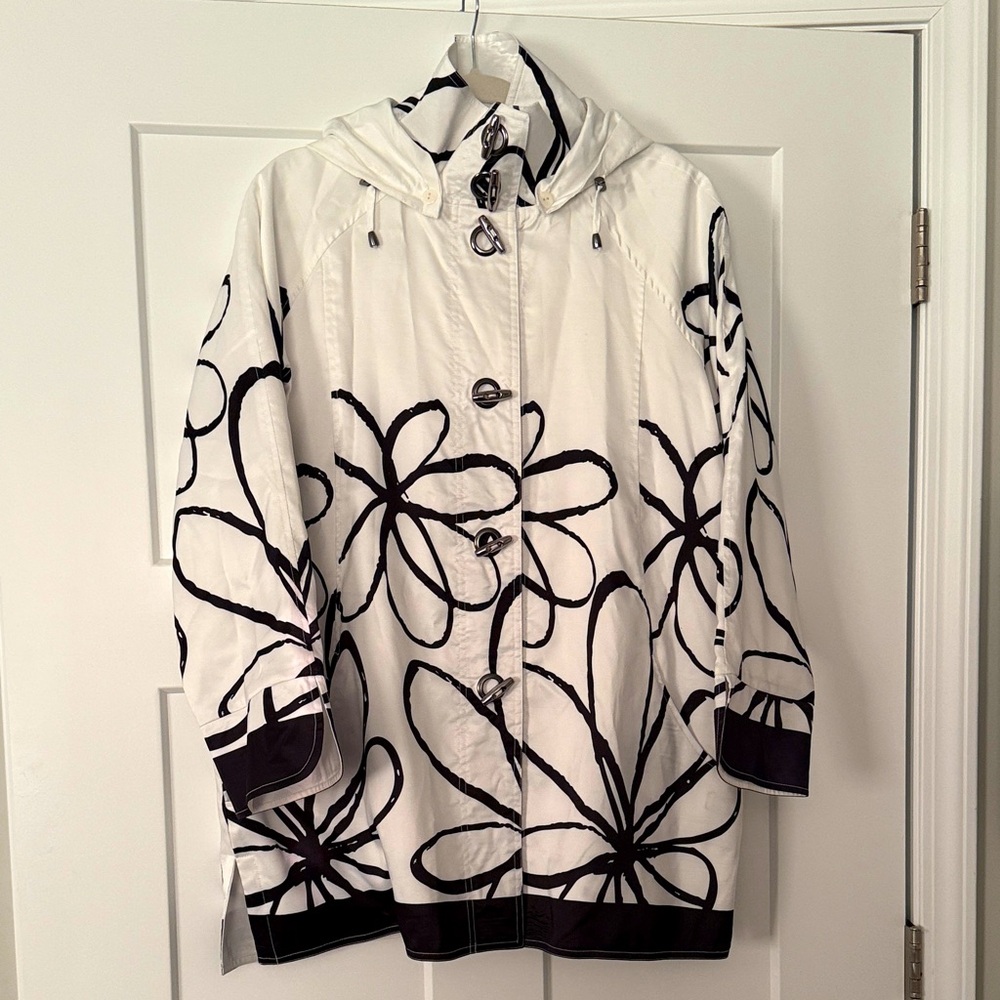 Floral White and Black Women's Jacket size M